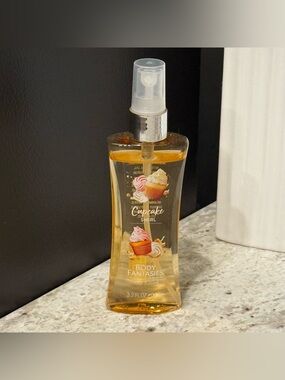 Body Fantasies Cupcake Swirl Body Mist